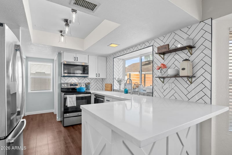 3310 E Wescott Dr, Phoenix, AZ 85050