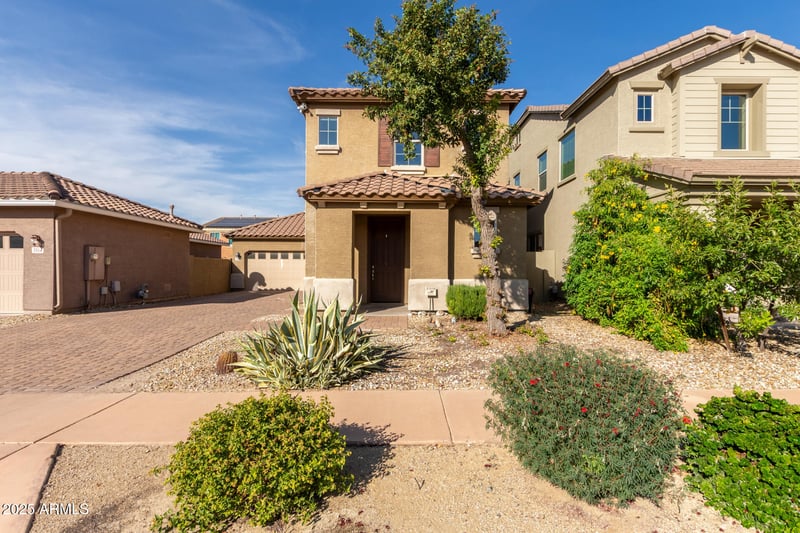 3310 Gran Paradiso Dr, Phoenix, AZ 85086