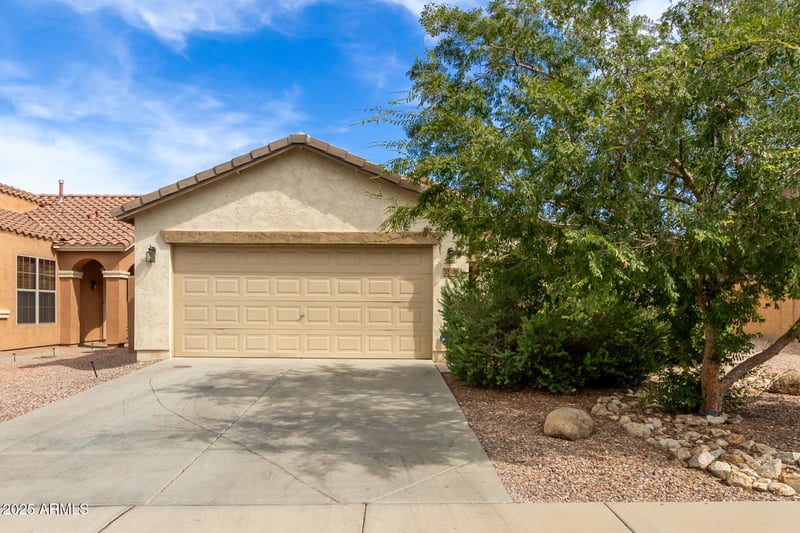 33105 Roadrunner Ln, San Tan Valley, AZ 85144