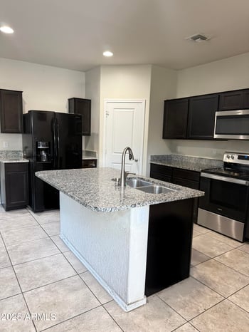 3311 77th Ln, Phoenix, AZ 85043