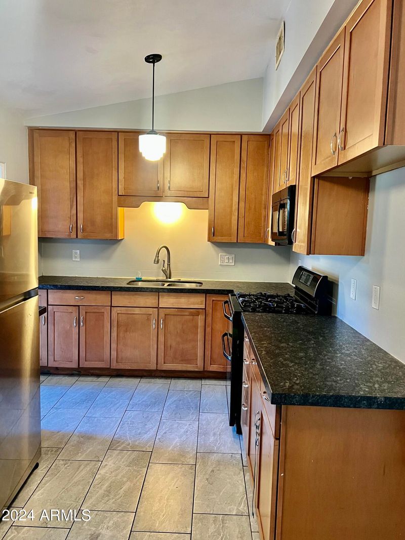 3312 E Garfield St, Phoenix, AZ 85008