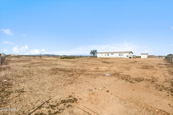 33125 Euclid Ave, Tonopah, AZ 85354