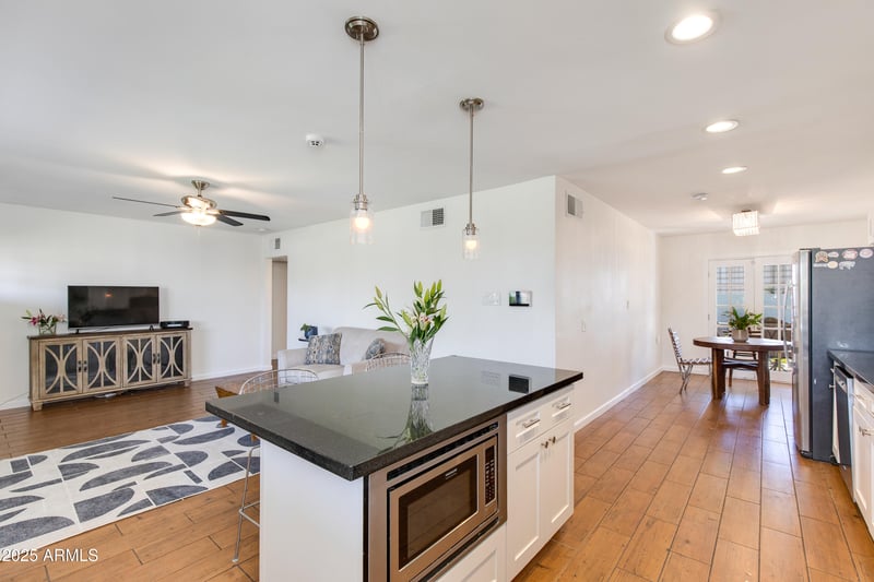 3313 43rd Pl, Phoenix, AZ 85018