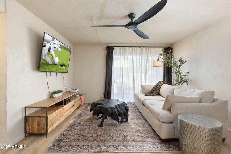 3313 68th St #111, Scottsdale, AZ 85251