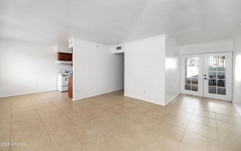 3313 68th St #136, Scottsdale, AZ 85251