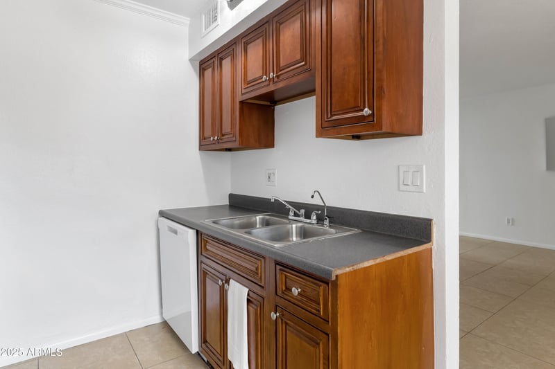 3313 68th St #136, Scottsdale, AZ 85251