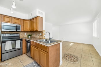 3313 68th St #E137, Scottsdale, AZ 85251