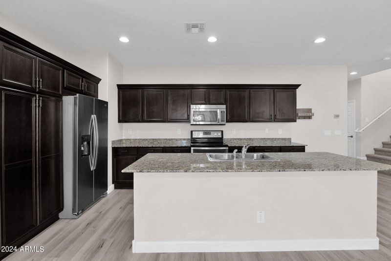 3313 E Riverdale St, Mesa, AZ 85213