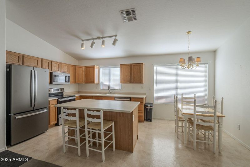 3313 E Waltann Ln, Phoenix, AZ 85032