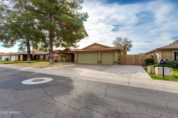3313 Kristal Way, Phoenix, AZ 85027
