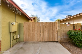 3313 Kristal Way, Phoenix, AZ 85027