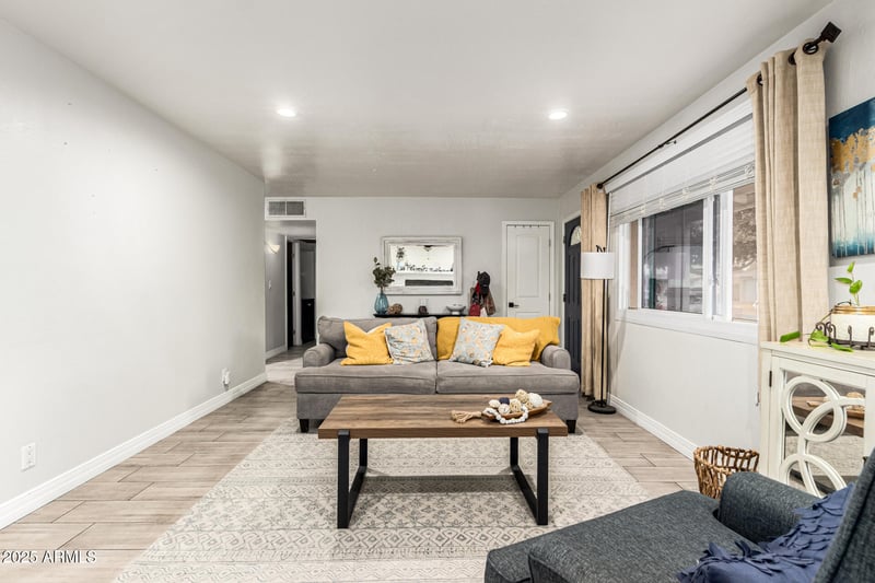 3313 Surrey Ave, Phoenix, AZ 85029