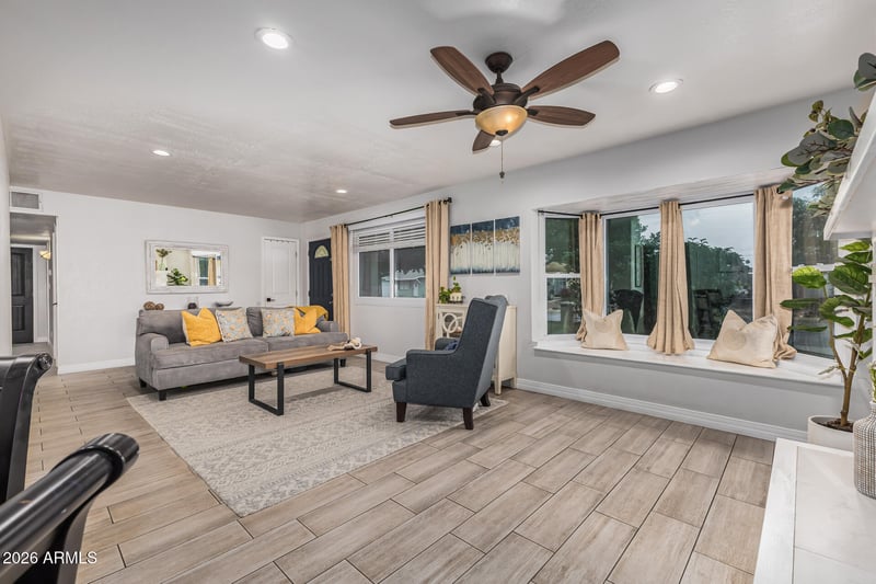 3313 Surrey Ave, Phoenix, AZ 85029