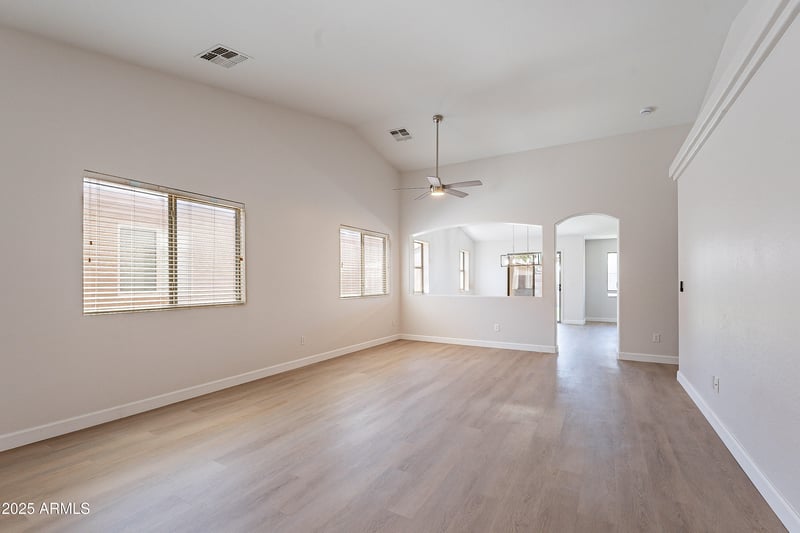 3313 Wayland Dr, Phoenix, AZ 85041