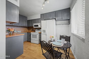 3314 68th St #221, Scottsdale, AZ 85251