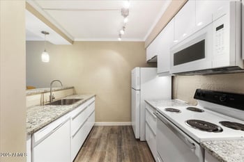 3314 68th St #W112, Scottsdale, AZ 85251