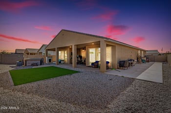 3314 Jasmine Way, San Tan Valley, AZ 85143