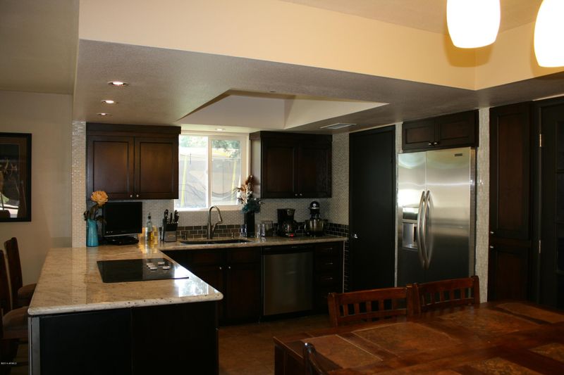 3315 E Vogel Ave, Phoenix, AZ 85028