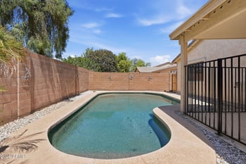 3316 80th Dr, Phoenix, AZ 85043