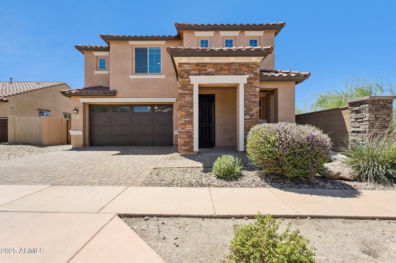 3317 Gran Paradiso Dr, Phoenix, AZ 85086