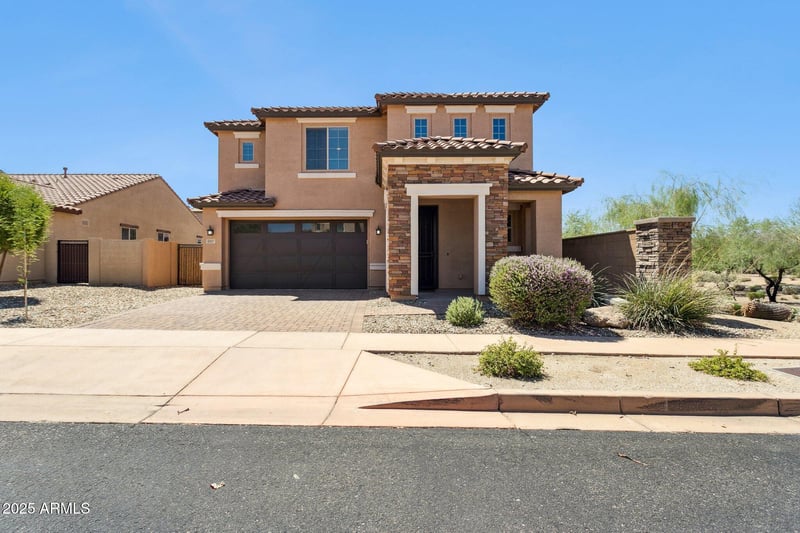 3317 Gran Paradiso Dr, Phoenix, AZ 85086