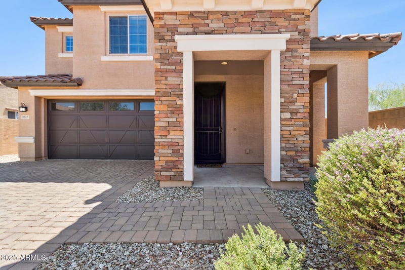 3317 Gran Paradiso Dr, Phoenix, AZ 85086