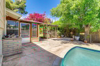 3317 Pine St, Tempe, AZ 85282