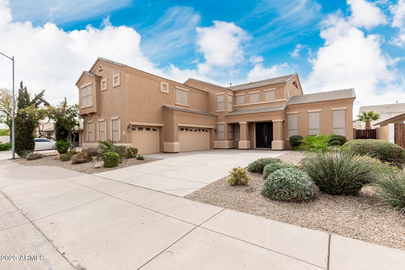 3317 W Knudsen Dr, Phoenix, AZ 85027