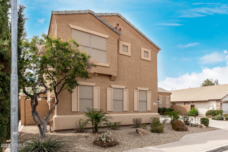 3317 W Knudsen Dr, Phoenix, AZ 85027