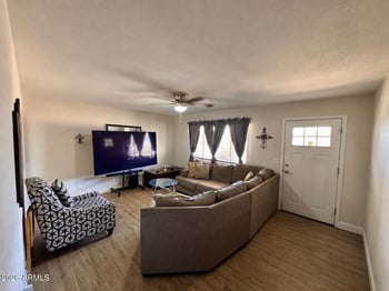 3317 Laurel Ln, Phoenix, AZ 85029