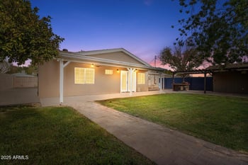 3318 17th Dr, Phoenix, AZ 85015