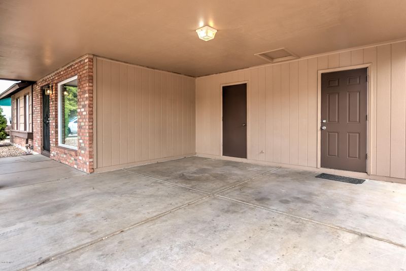 3318 E Emelita Ave, Mesa, AZ 85204