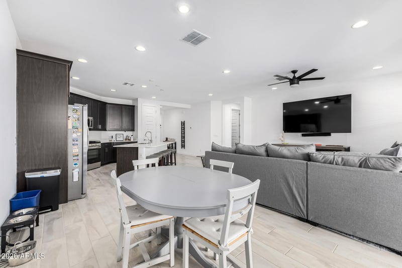 3318 Hayfield Way, San Tan Valley, AZ 85140