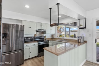 3318 W Pershing Ave, Phoenix, AZ 85029
