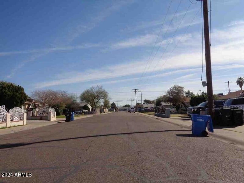 3319 61st Ave, Phoenix, AZ 85033