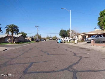 3319 61st Ave, Phoenix, AZ 85033