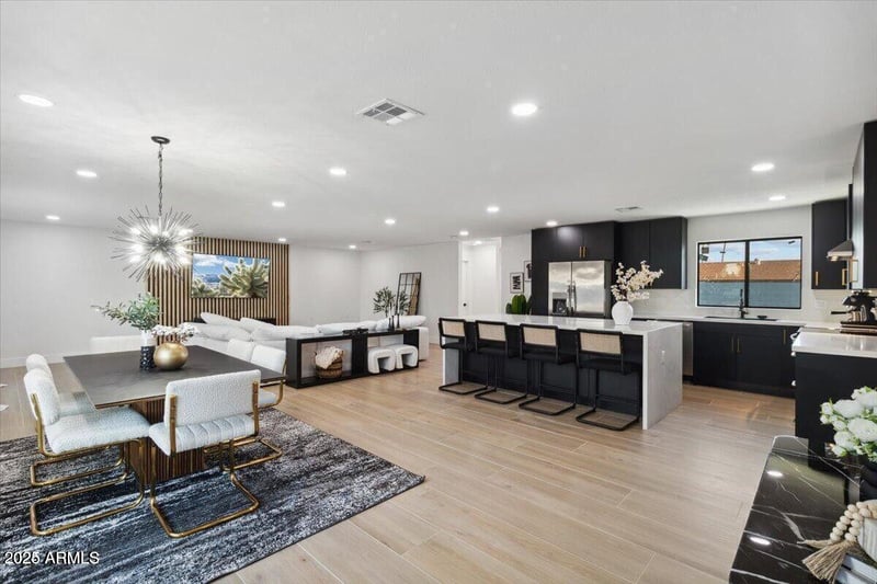 3319 Campo Bello Dr, Phoenix, AZ 85032