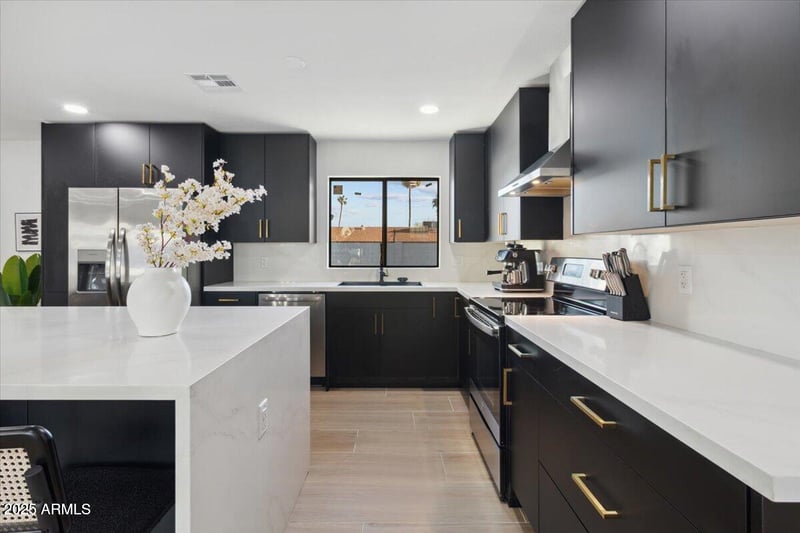 3319 Campo Bello Dr, Phoenix, AZ 85032