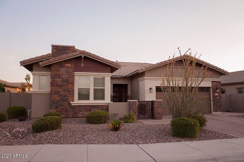 3319 E Coconino Dr, Gilbert, AZ 85298