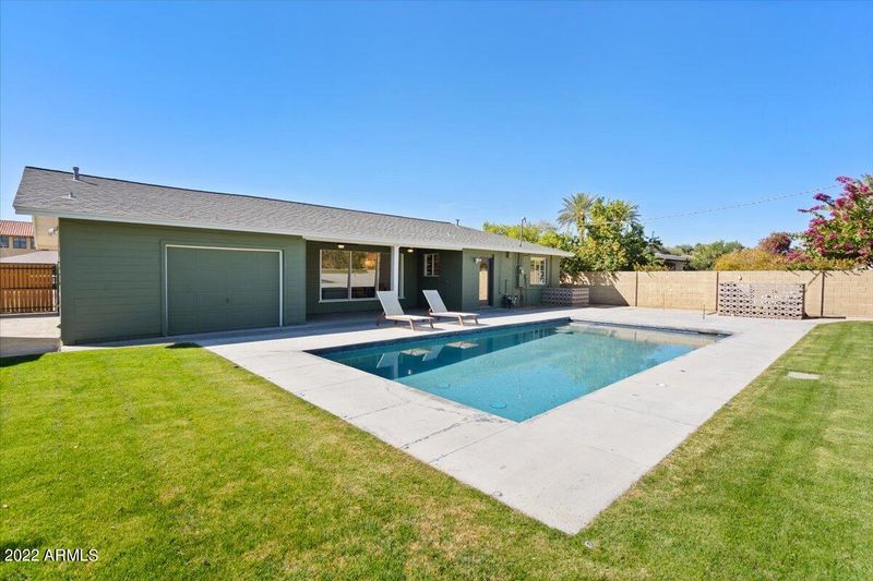 332 E Highland Ave, Phoenix, AZ 85012