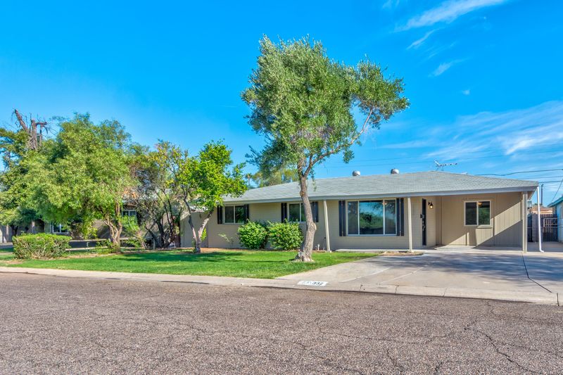 332 E Las Palmaritas Dr, Phoenix, AZ 85020