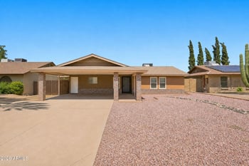 332 W Kerry Ln, Phoenix, AZ 85027