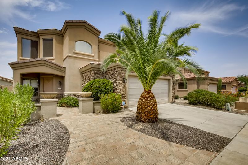 3320 E Briarwood Ter, Phoenix, AZ 85048