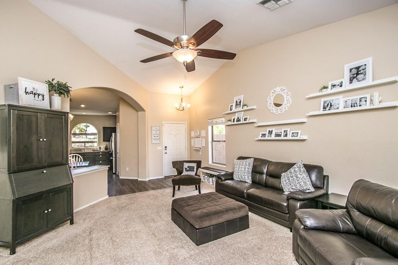 3320 E Oriole Dr, Gilbert, AZ 85297