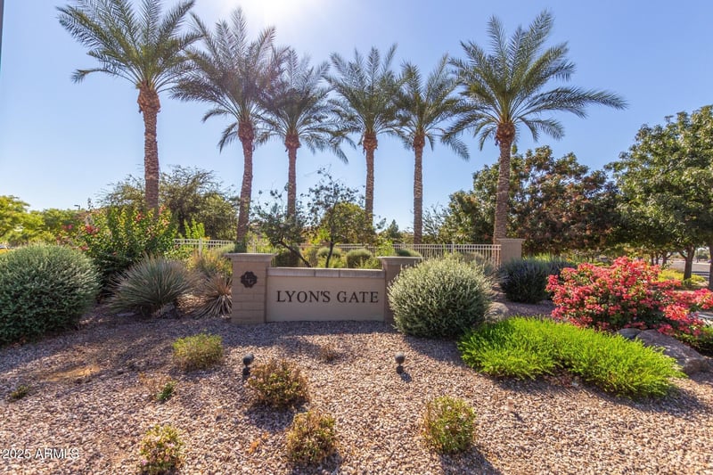 3320 Patrick St, Gilbert, AZ 85295