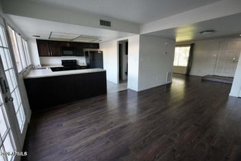 3320 Juniper St, Tempe, AZ 85282