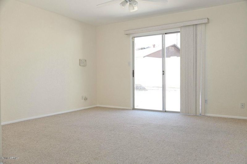 3320 W Phelps Rd, Phoenix, AZ 85053