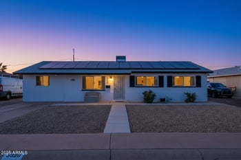 3320 Windrose Dr, Phoenix, AZ 85029