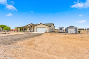 33201 W Siesta Way, Tonopah, AZ 85354