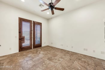 33207 12th St, Phoenix, AZ 85085